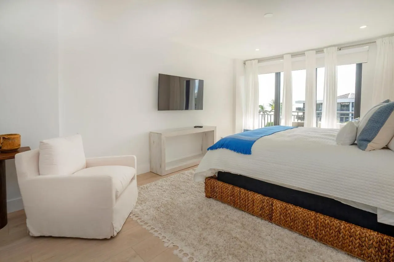 The Grande Vista Apartment Key West